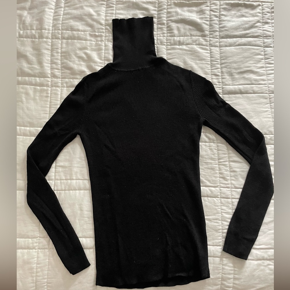 Uniqlo wool turtleneck, black, medium